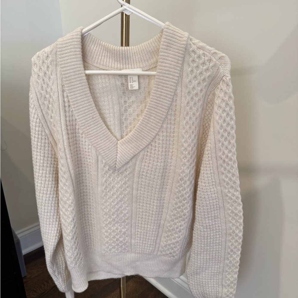 H&M Cream V-Neck Sweater